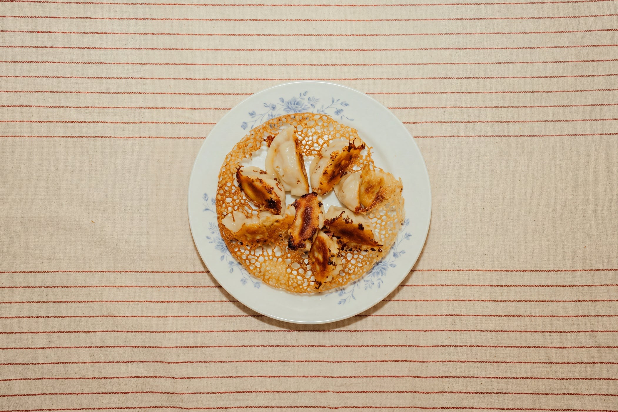 Crispy dumpling skirt